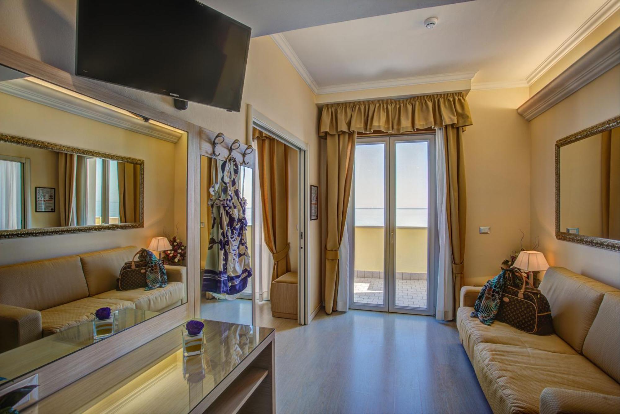 Hotel Caesar Paladium Rimini Cameră foto